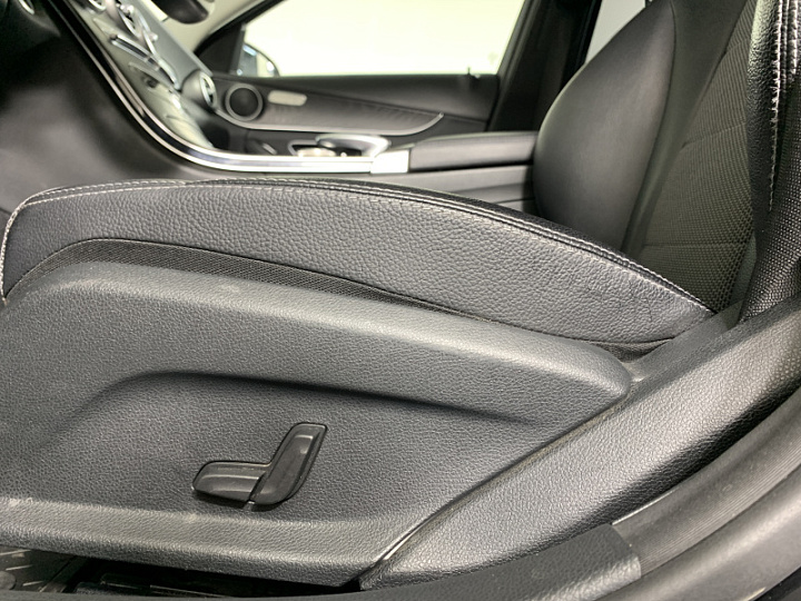 MERCEDES-BENZ C-Класс 180 1.6, 2015 года, Автоматическая, ЧЕРНЫЙ