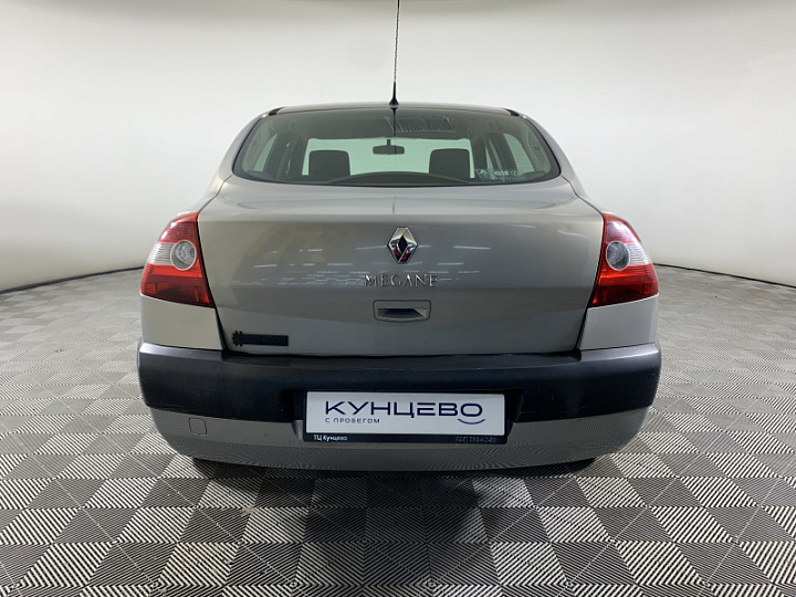 RENAULT Megane 1.6, 2005 года, Механика, Серо-бежевый