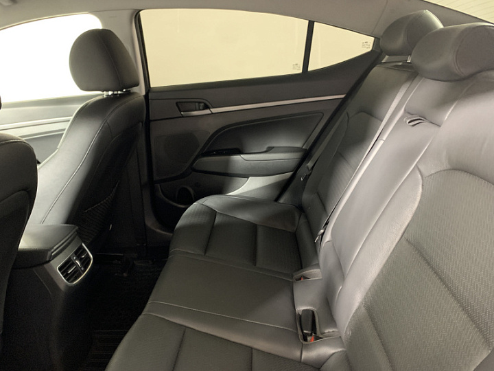 HYUNDAI Elantra 2, 2016 года, Автоматическая, ЧЕРНЫЙ