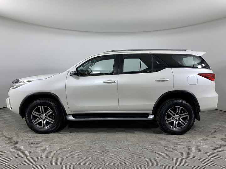 TOYOTA Fortuner 2.8, 2018 года, Автоматическая, БЕЛЫЙ