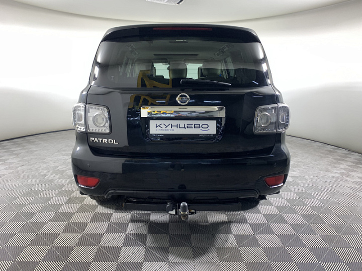 Nissan Patrol 5.6, 2010 года, Автоматическая, Черный