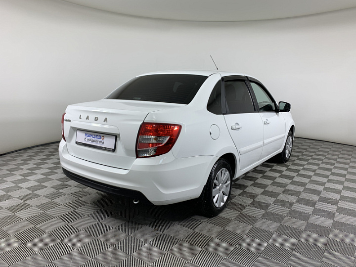 Lada Granta 1.6, 2022 года, Механика, БЕЛЫЙ