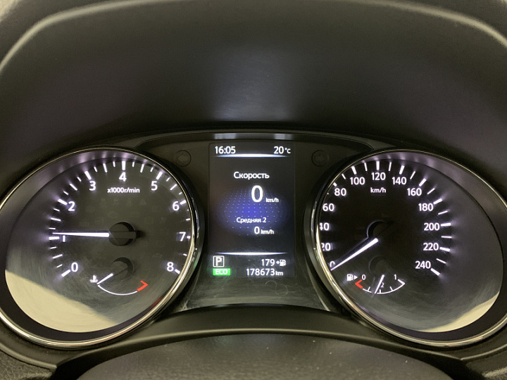 NISSAN X-Trail 2, 2017 года, Вариатор, Серебристый