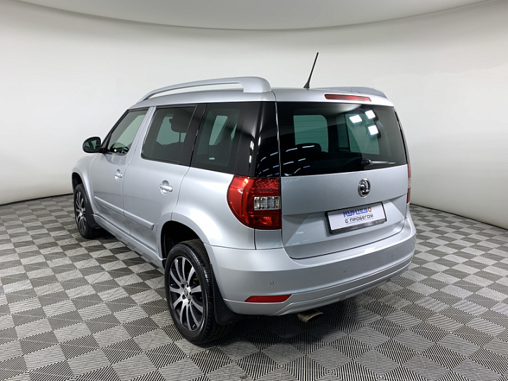 SKODA Yeti 1.6, 2016 года, Автоматическая, Серебристый