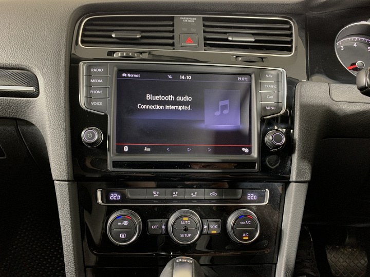 VOLKSWAGEN Golf 1.4, 2013 года, Робот, СИНИЙ