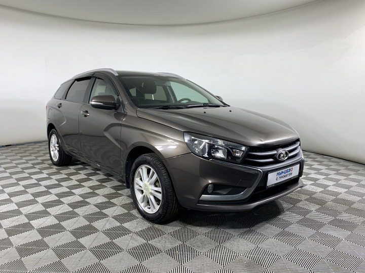 Lada Vesta 1.8, 2018 года, Механика, КОРИЧНЕВЫЙ