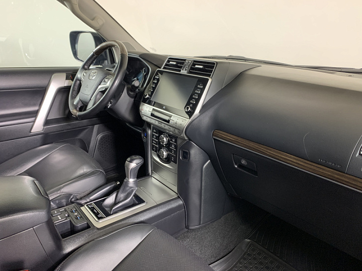 TOYOTA Land Cruiser Prado 2.8, 2021 года, Автоматическая, ЧЕРНЫЙ
