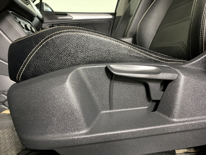VOLKSWAGEN Tiguan 1.4, 2019 года, Робот, ЧЕРНЫЙ