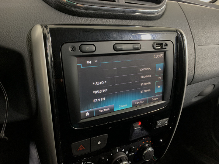 NISSAN Terrano 2, 2018 года, Механика, Серебристый
