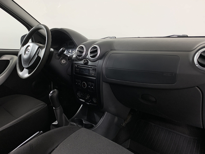 Lada Largus 1.6, 2017 года, Механика, БЕЛЫЙ