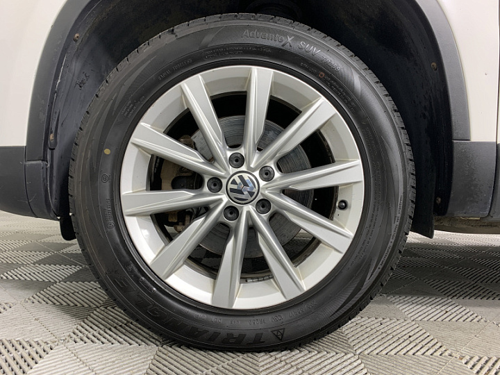 VOLKSWAGEN Tiguan 2, 2012 года, Автоматическая, БЕЛЫЙ