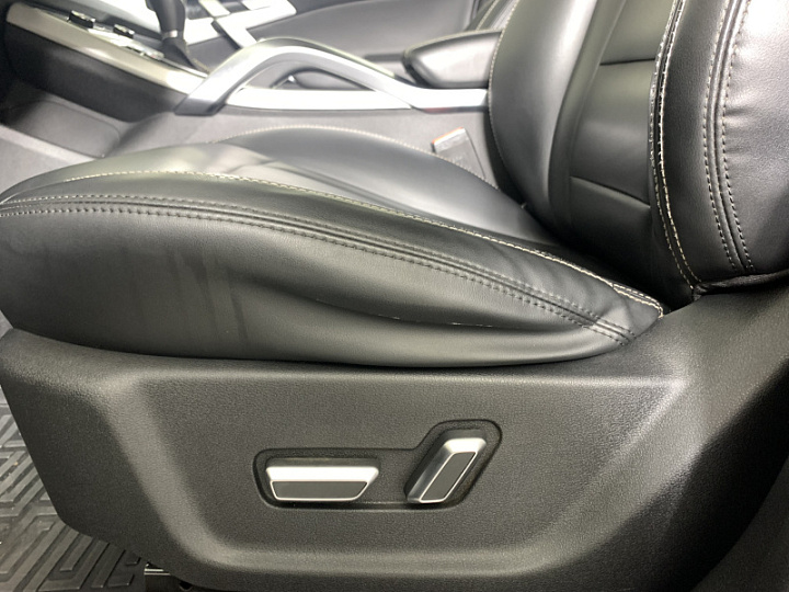 Geely Atlas 2.4, 2018 года, Автоматическая, Черный