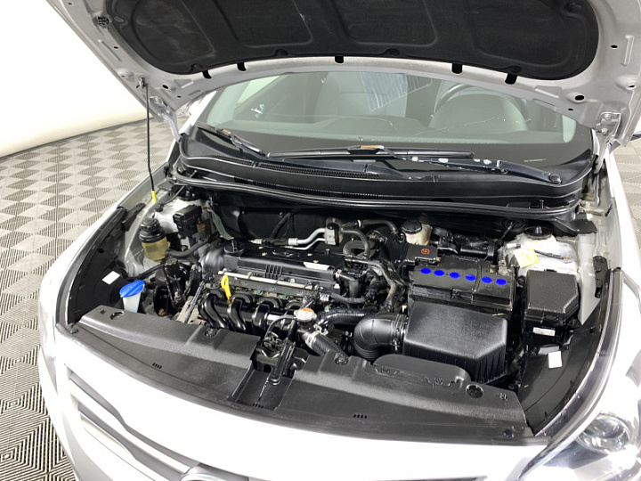 HYUNDAI Solaris 1.6, 2016 года, Автоматическая, Серебристый