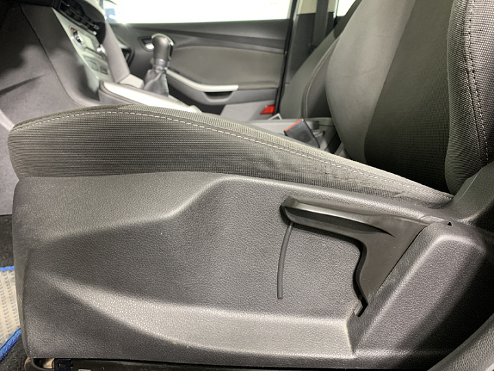 FORD Focus 1.6, 2012 года, Механика, ЧЕРНЫЙ