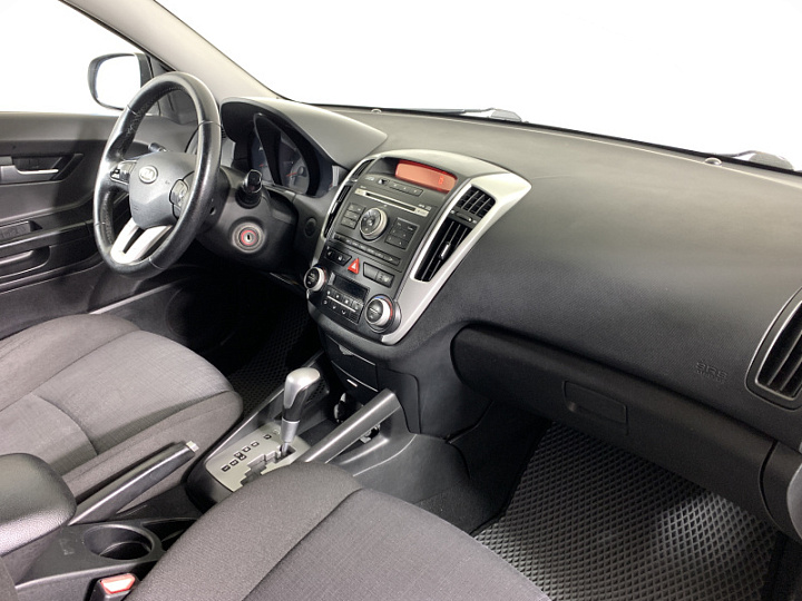 KIA Ceed 1.6, 2011 года, Автоматическая, БЕЛЫЙ