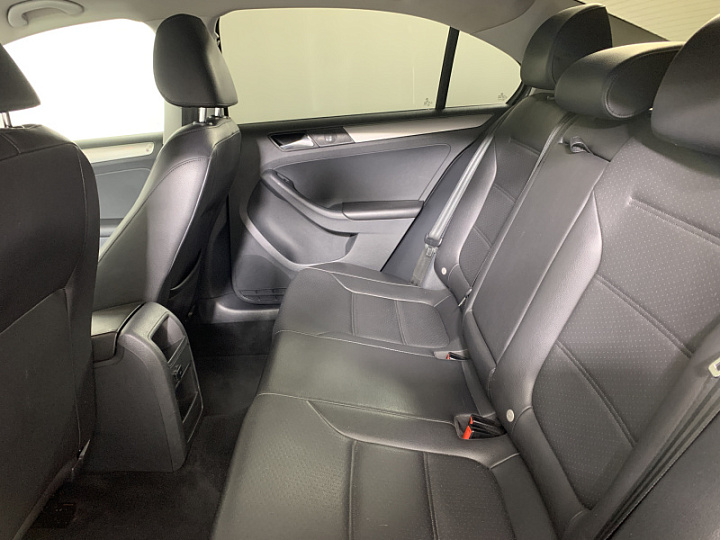VOLKSWAGEN Jetta 1.8, 2015 года, Автоматическая, СЕРЫЙ
