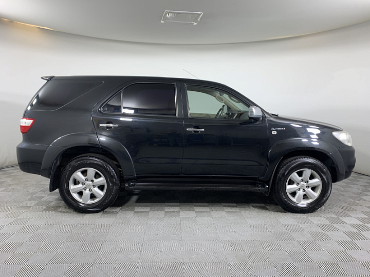 TOYOTA Fortuner 2.7, 2011 года, Автоматическая, ЧЕРНЫЙ