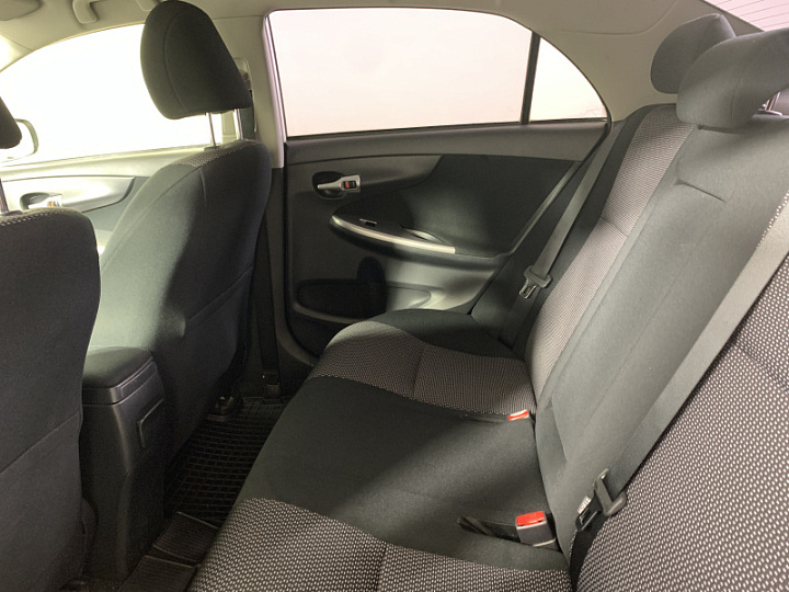 TOYOTA Corolla 1.6, 2012 года, Автоматическая, БЕЛЫЙ