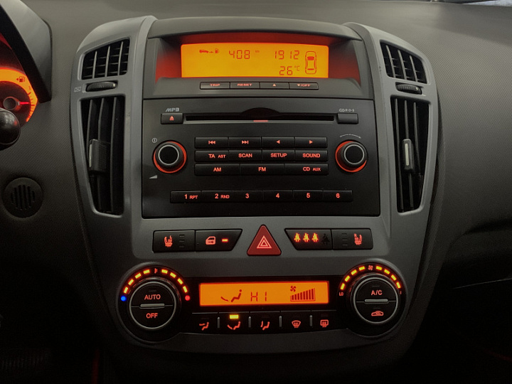 KIA Ceed 1.6, 2008 года, Автоматическая, БЕЖЕВЫЙ
