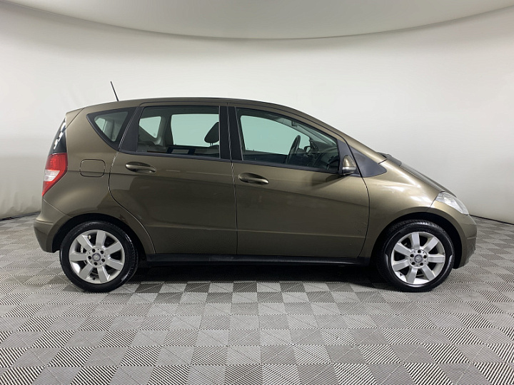 Mercedes-Benz A-Класс 1.7, 2011 года, Автоматическая, КОРИЧНЕВЫЙ