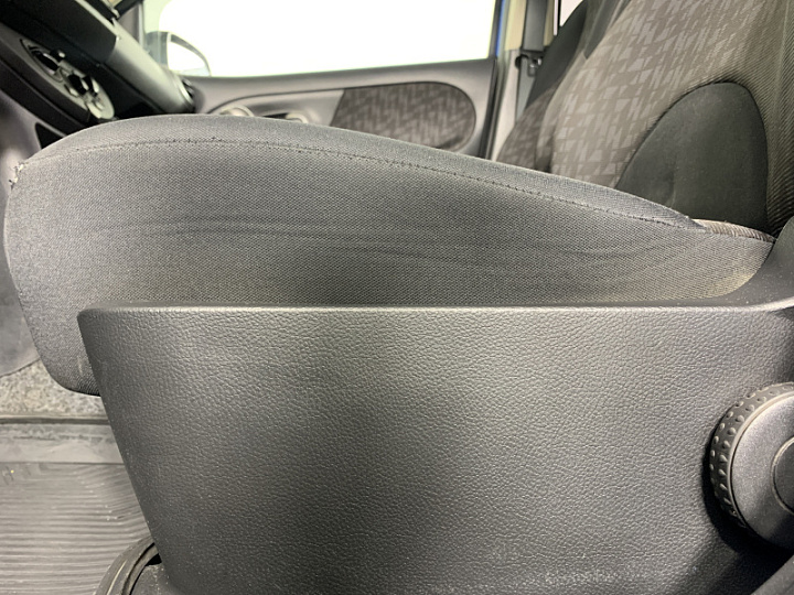 NISSAN Note 1.4, 2007 года, Механика, СИНИЙ