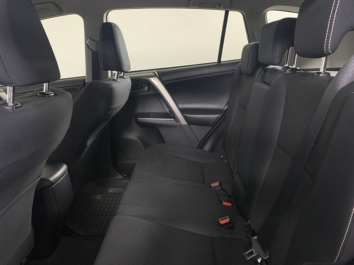 TOYOTA RAV4 2, 2015 года, Вариатор, Серебристый