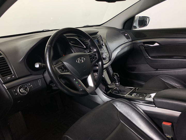 Hyundai i40 2, 2013 года, Автоматическая, Серый