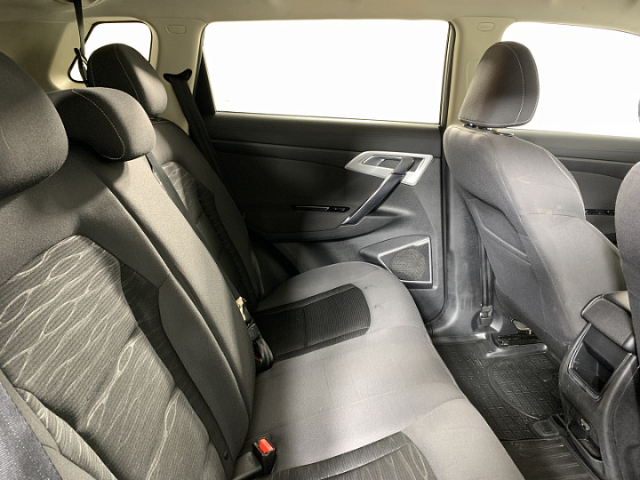 GEELY Atlas 2.4, 2019 года, Автоматическая, Серебристый