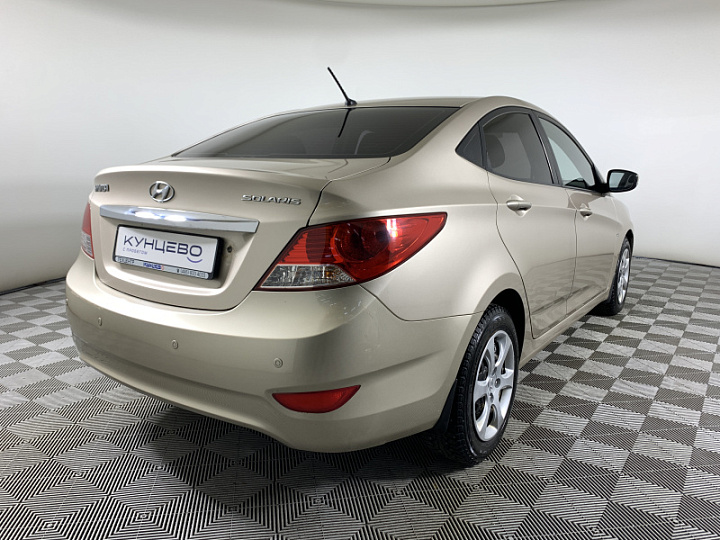 HYUNDAI Solaris 1.6, 2011 года, Автоматическая, Бежево-серый