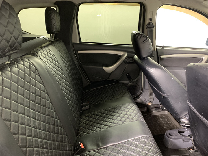 Renault Duster 1.6, 2014 года, Механика, Бежевый