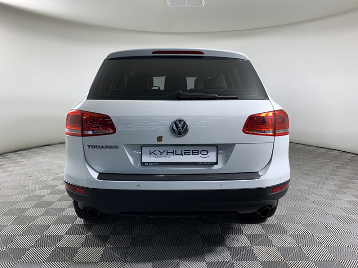 VOLKSWAGEN Touareg 3.6, 2012 года, Автоматическая, БЕЛЫЙ