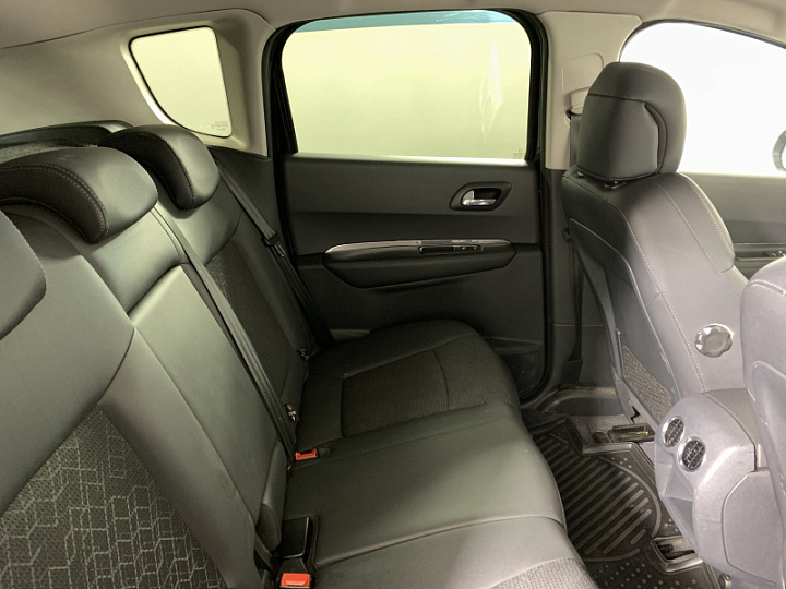 PEUGEOT 3008 1.6, 2014 года, Автоматическая, ЧЕРНЫЙ