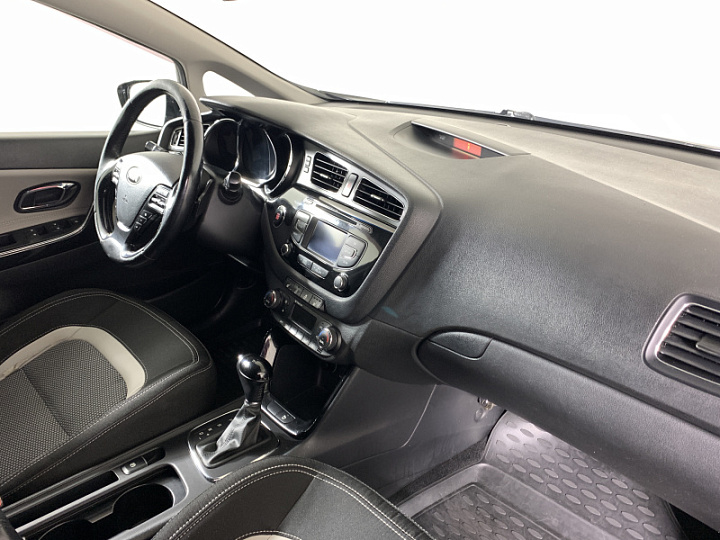 KIA Ceed 1.6, 2013 года, Автоматическая, СЕРЫЙ