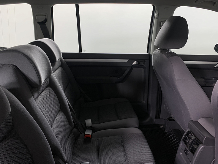 VOLKSWAGEN Touran 1.4, 2012 года, Робот, ТЕМНО-СЕРЫЙ