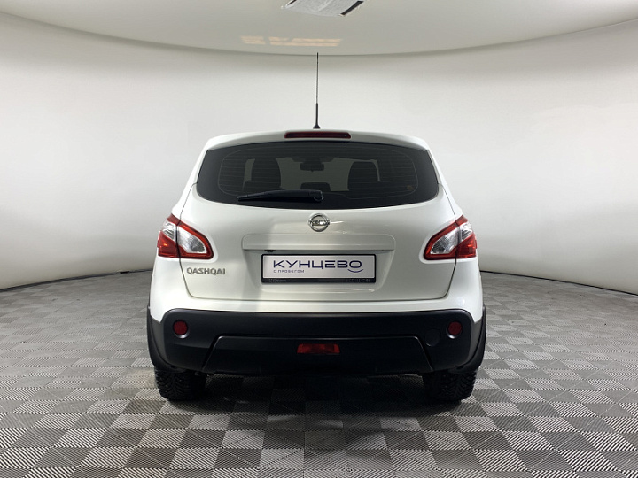 Nissan Qashqai 2, 2011 года, Вариатор, Белый