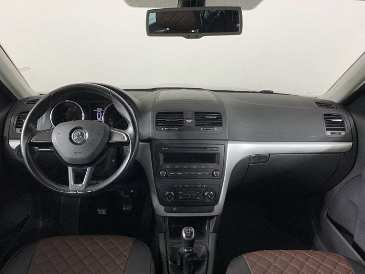 SKODA Yeti 1.6, 2014 года, Механика, КОРИЧНЕВЫЙ