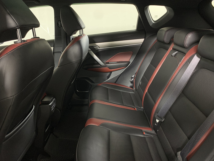 Geely Coolray 1.5, 2020 года, Робот, Серебристый