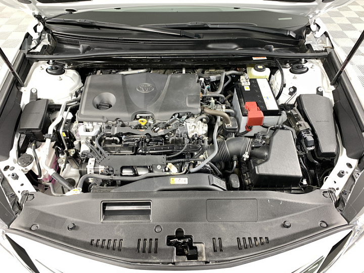 TOYOTA Camry 2.5, 2022 года, Автоматическая, БЕЛЫЙ