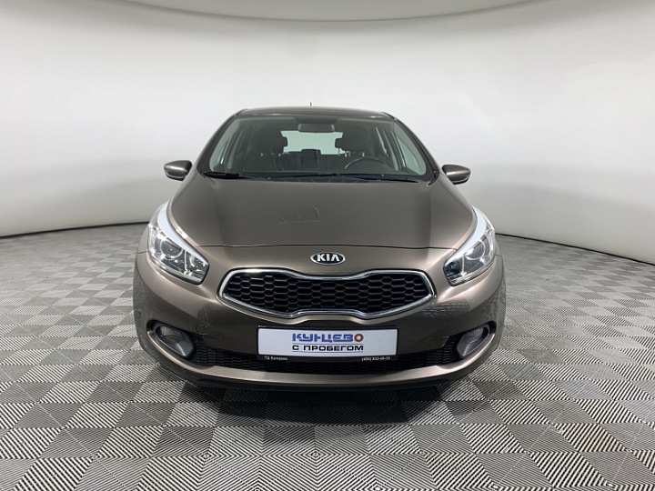 KIA Ceed 1.4, 2014 года, Механика, КОРИЧНЕВЫЙ