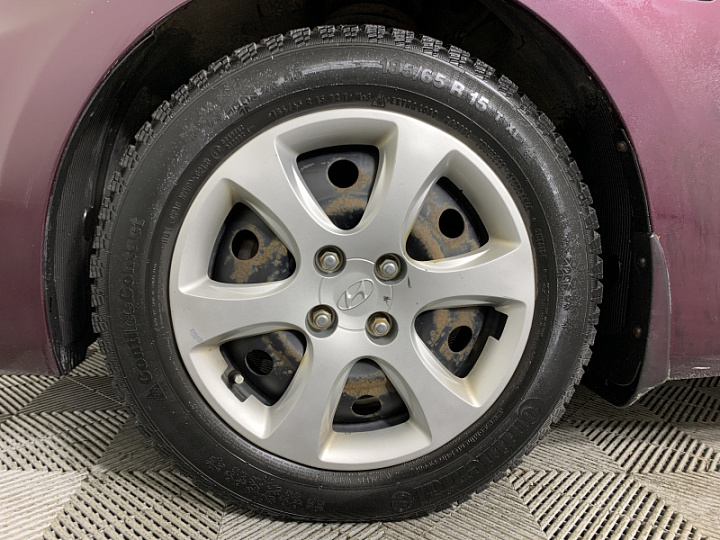 HYUNDAI Solaris 1.6, 2013 года, Механика, ФИОЛЕТОВЫЙ