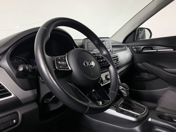 KIA Seltos 1.6, 2021 года, Автоматическая, СЕРЫЙ