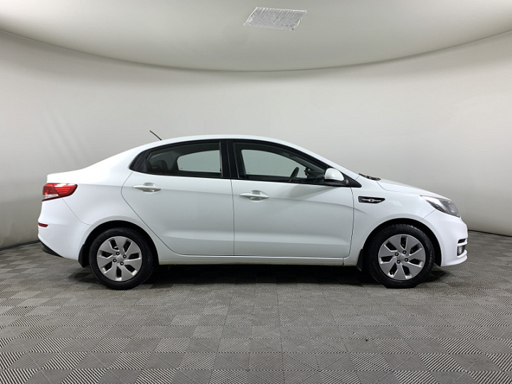 KIA Rio 1.4, 2015 года, Механика, БЕЛЫЙ