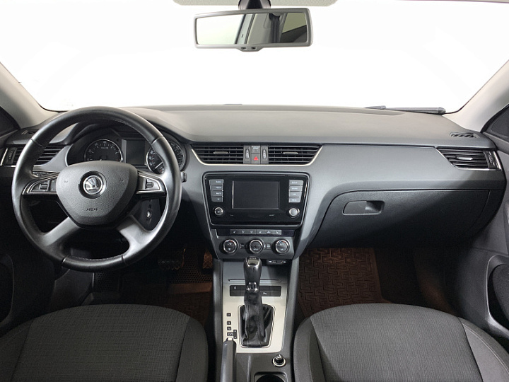SKODA Octavia 1.4, 2014 года, Робот, Серебристый
