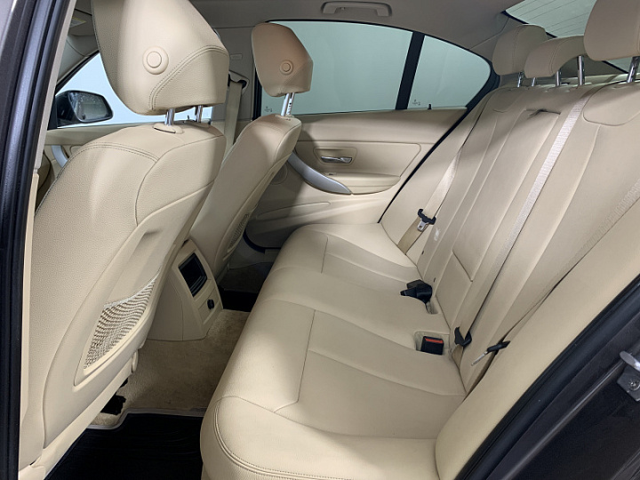 BMW 3 серии 2, 2013 года, Автоматическая, КОРИЧНЕВЫЙ