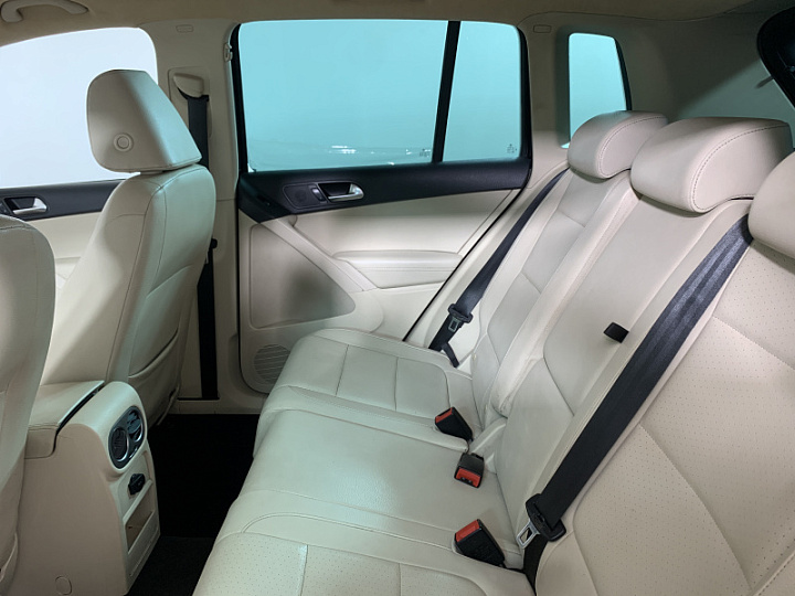 VOLKSWAGEN Tiguan 2, 2010 года, Автоматическая, ЧЕРНЫЙ