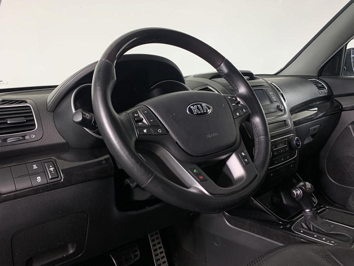 KIA Sorento 2.4, 2017 года, Автоматическая, БЕЛЫЙ