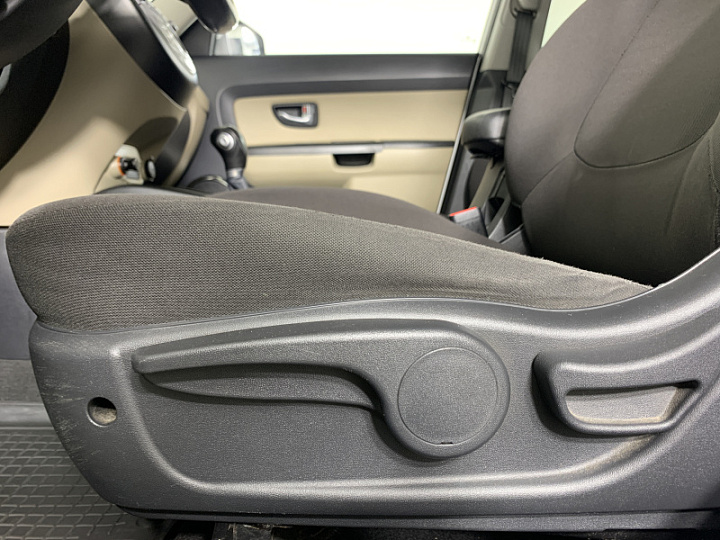 KIA Soul 1.6, 2013 года, Автоматическая, БЕЛЫЙ