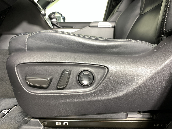 TOYOTA Land Cruiser 3.3, 2021 года, Автоматическая, ЧЕРНЫЙ