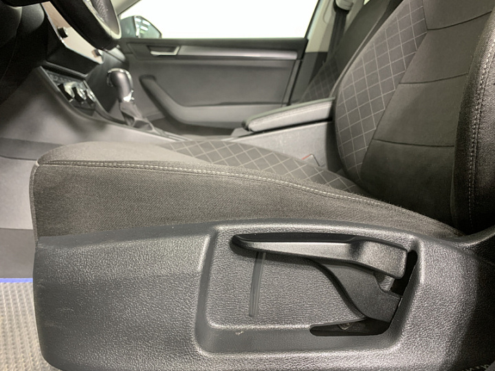 SKODA Superb 1.4, 2018 года, Робот, СЕРЫЙ