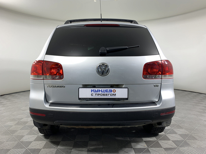 VOLKSWAGEN Touareg 3.2, 2004 года, Автоматическая, Серебристый